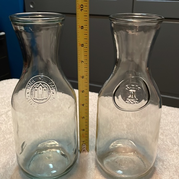 Two Vintage Paul Masson glass bottles. - Picture 4 of 7